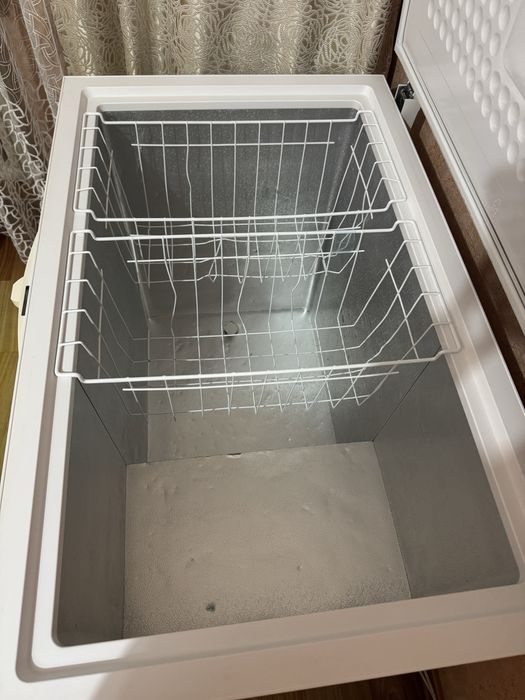 Продам морозильную камеру