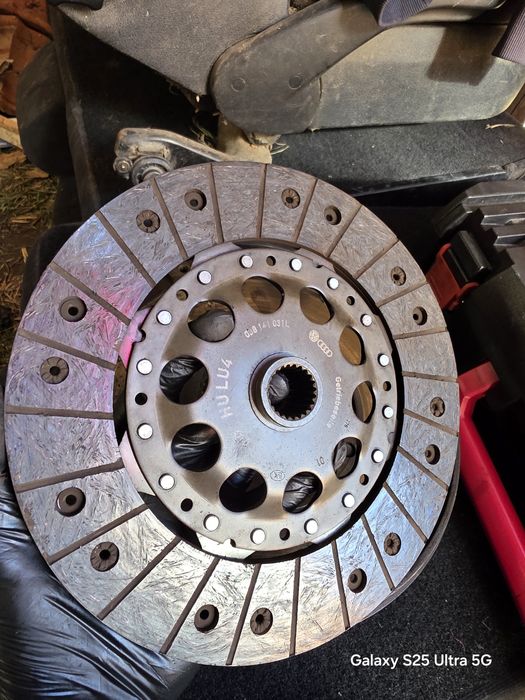 Sachs performanse притискател