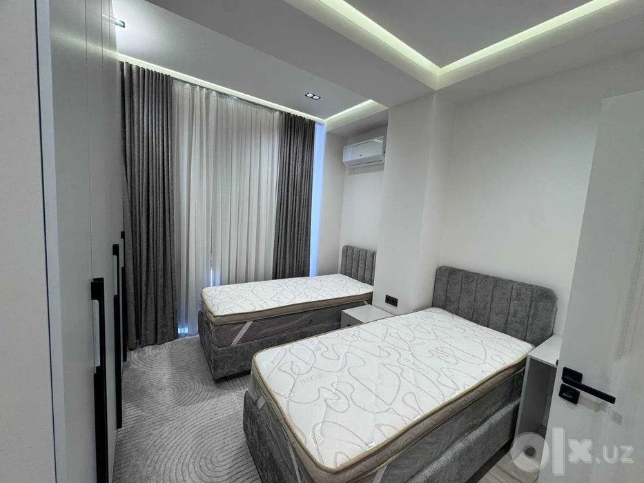 Сдаётся 4-комн ЖК E-ONE, PIRAMIT TOWER, 100 м²