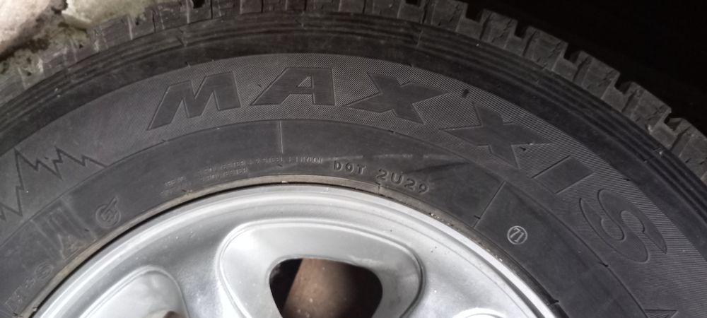 Продам колеса в сборе 4 шт.