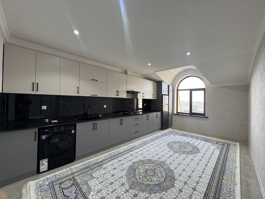 Квартира сотилади