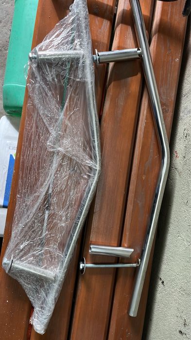 Дверные ручки.