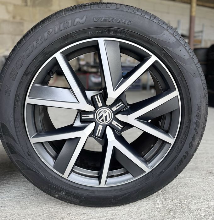 Jante Touareg R20 Braga CR III Originale de vara