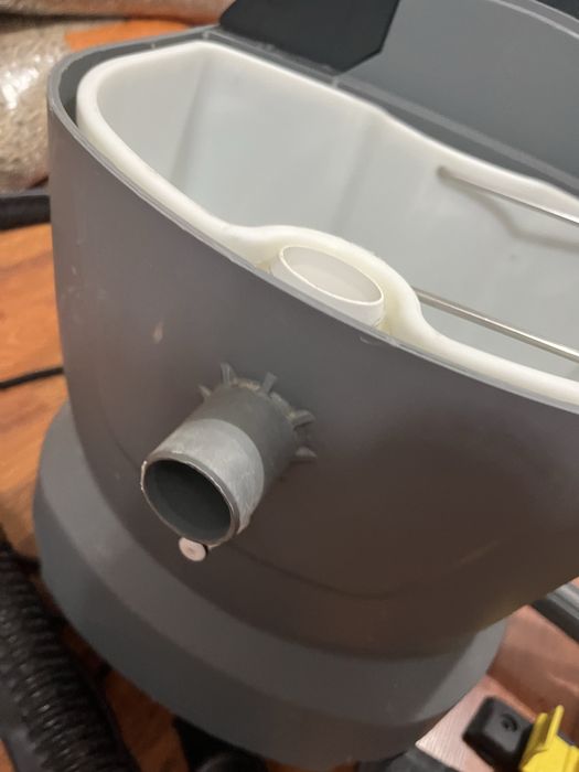 Aspirator profesional Karcher puzzi 10.1 ( 10/1)