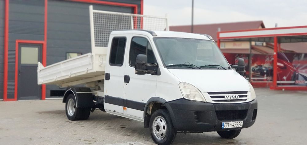 Iveco 35c15 7 locuri Basculabil doka cabină dublă