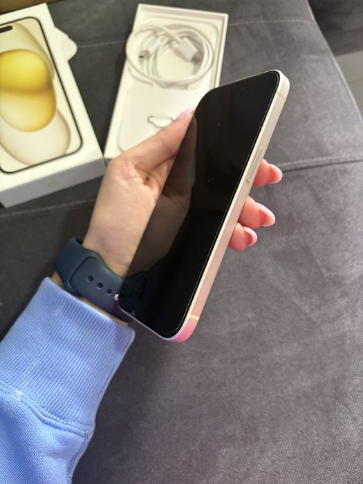 Продажба Iphone 15
