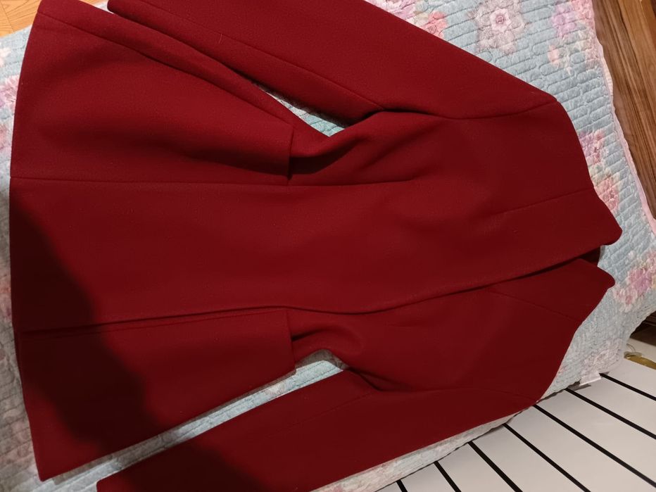 Продается новое пальто за 25000