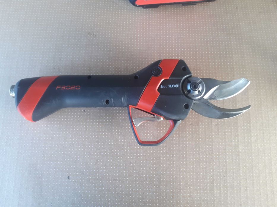 INFACO F3020- Професионална акумулаторна ножица