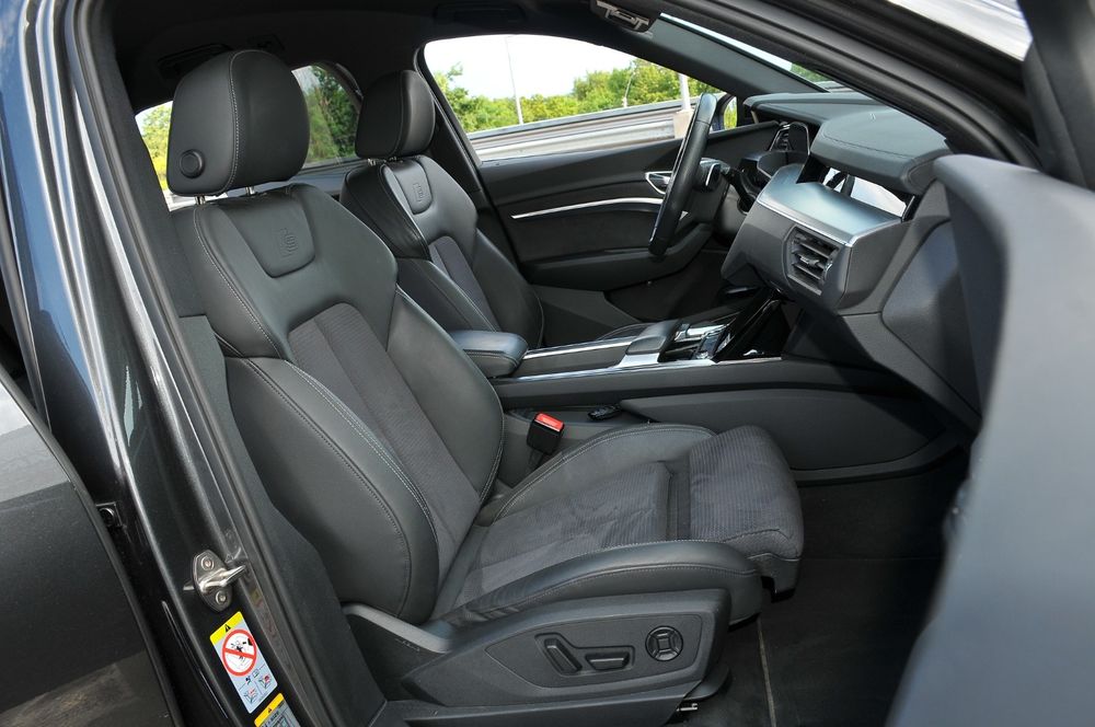 Audi e-tron 55 quattro S-line