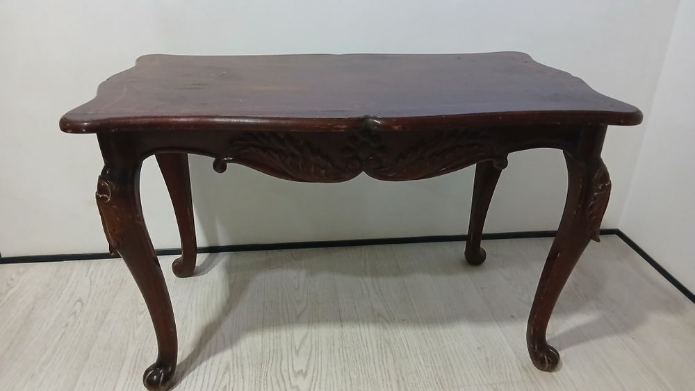 Столик журнальный