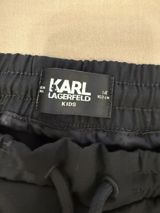 Vând pantaloni pentru băieți, Karl Lagerfeld(14 ani-162 cm)