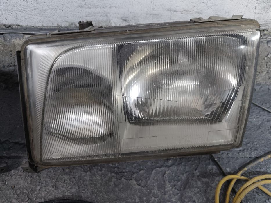Фарове Mercedes W124 фейс