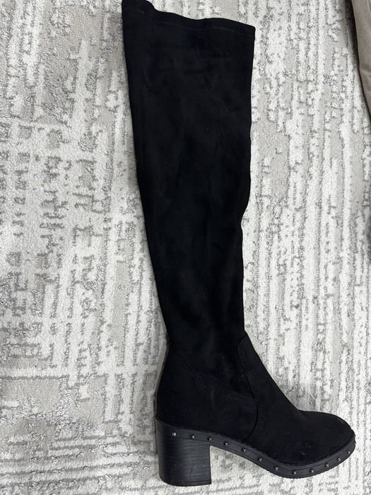 Етік сатылады. 38 размер