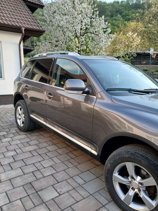 Vând Volkswagen Touareg