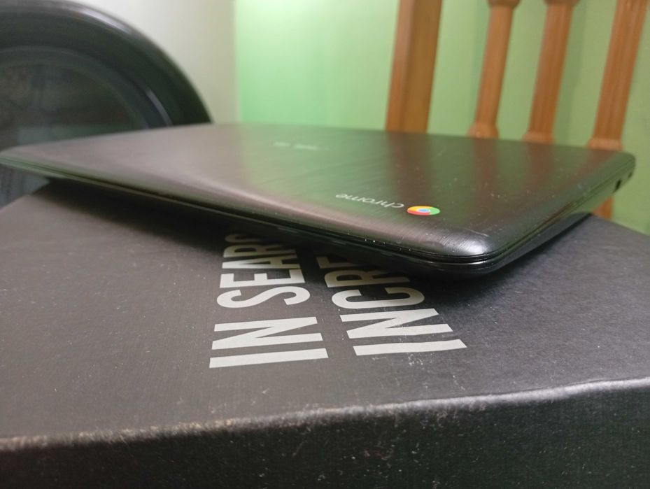 Лаптоп,Asus Chromebook C300M,13,3инча