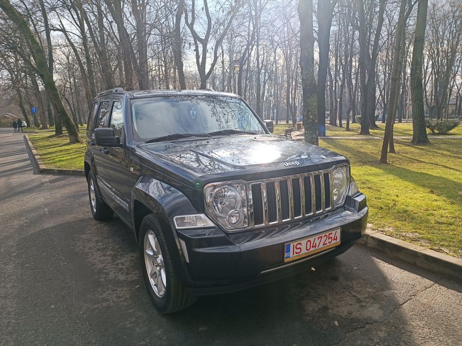 Jeep Cherokee 2.8 CRD    Mașina Nu a Rulat în România