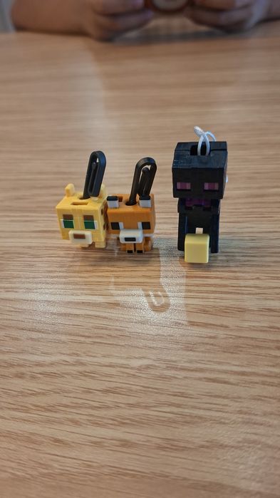 продаю игрушки майнкрафт