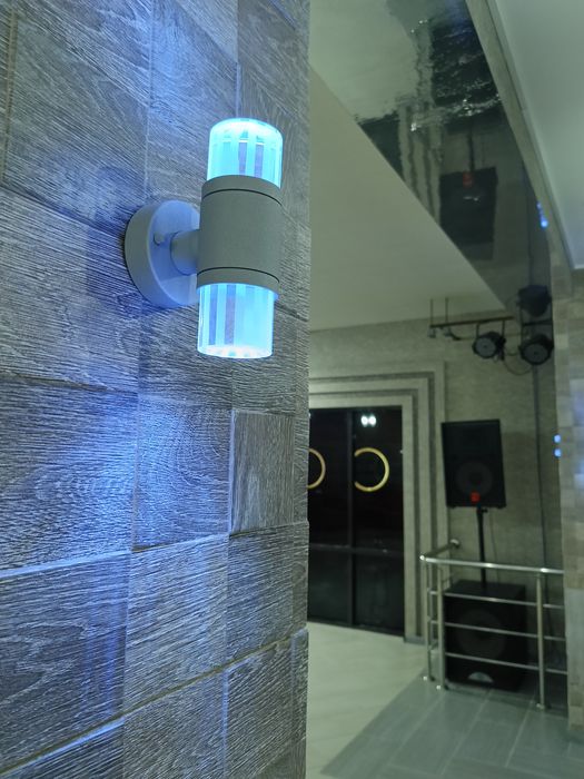 Продам люстра, бра