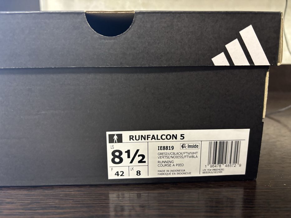 Кроссовки Adidas