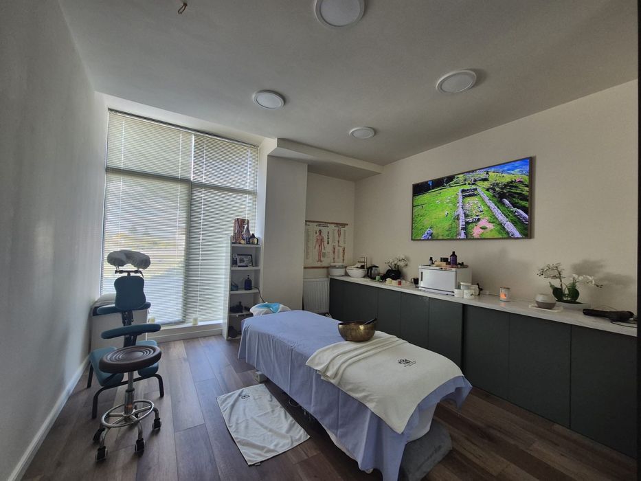 •	Spațiu business 74 mp, acces facil