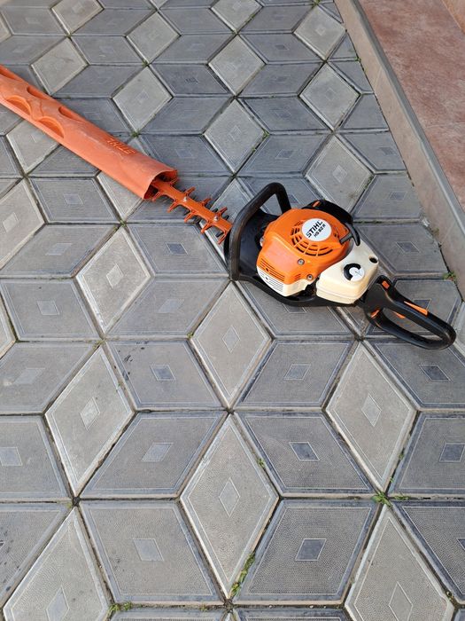 Foarfeca Gard Viu Stihl HS 82 R