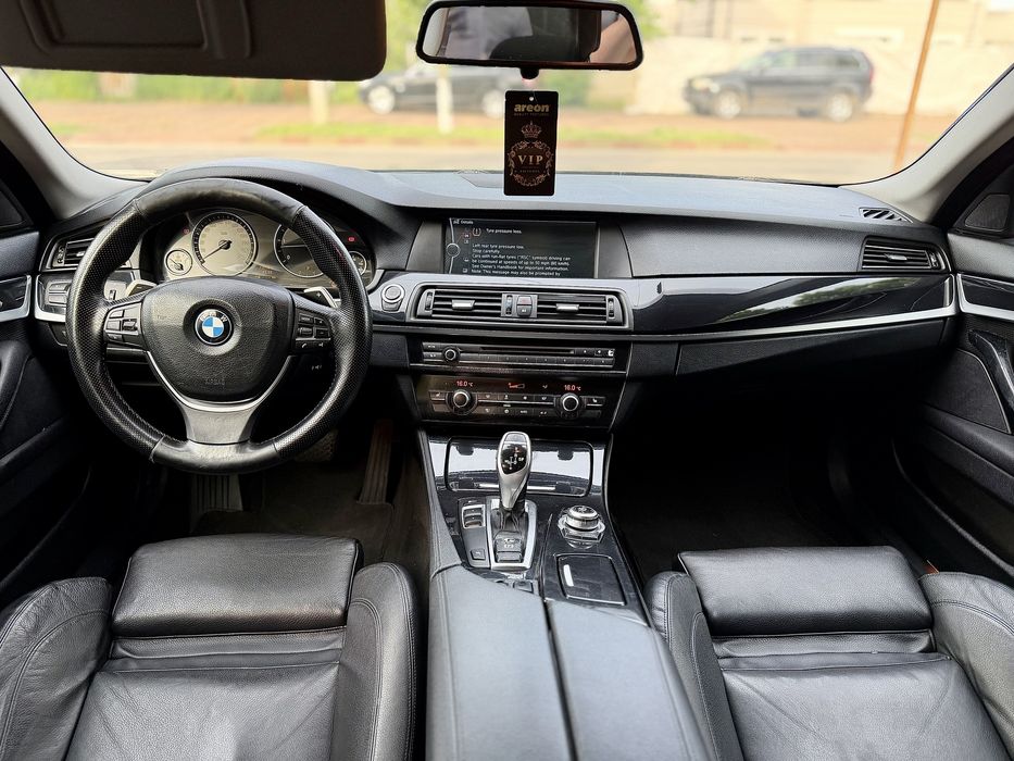 • Bmw Seria 5 F10 530D 2012 • M Packet / Automat / Parc Auto • Rate • Garantie •