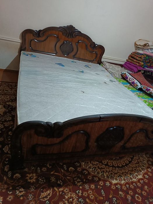 Dvuxspalniy spalniy krovat kravat karovat karavat.