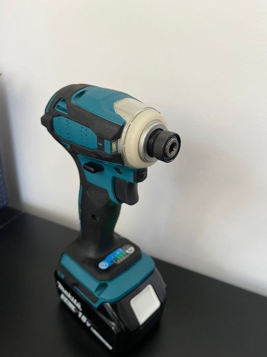 Set Makita brushlesss 18V bormasina DHP484 și impact DTD172