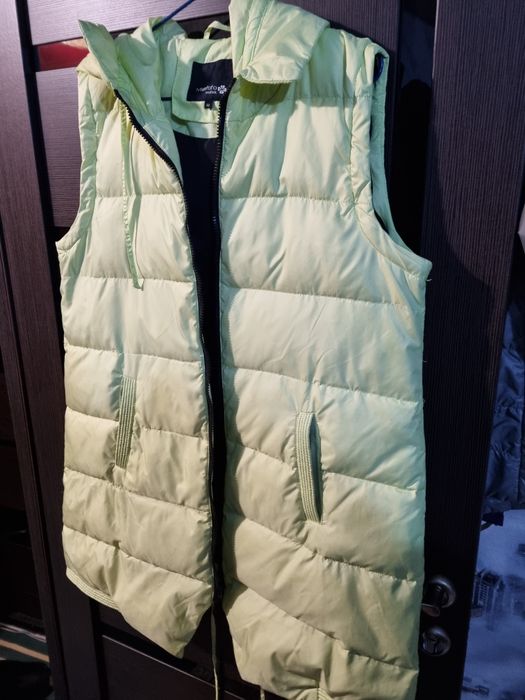 Куртка-безруеавка