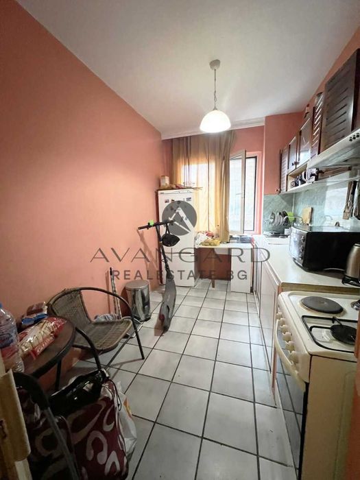 Продава се Тристаен апартамент в Пловдив, Тракия - 68 кв.м за 956 €/кв.м - Снимка #4