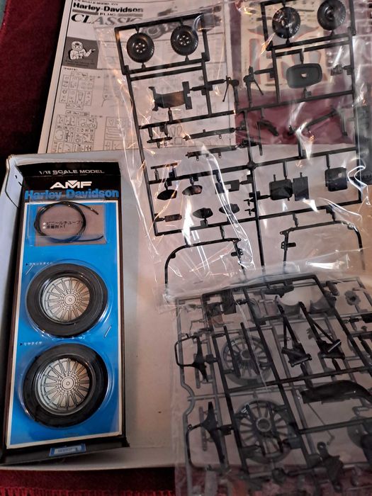 set constructie macheta motocicleta Harley Davidson macheta BSA