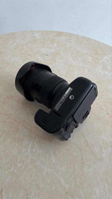 Canon 6d mark 2  sotiladi