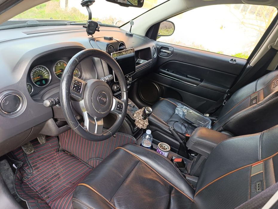 Jeep Cherokee compass 70th anniversary 2011