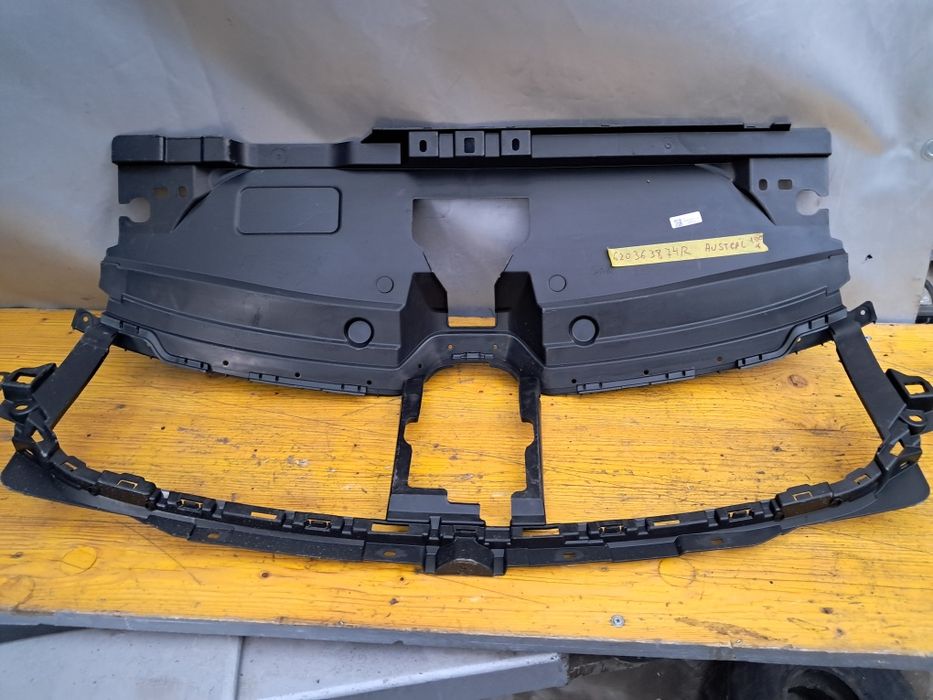 Грил решетка панел Renault Austral