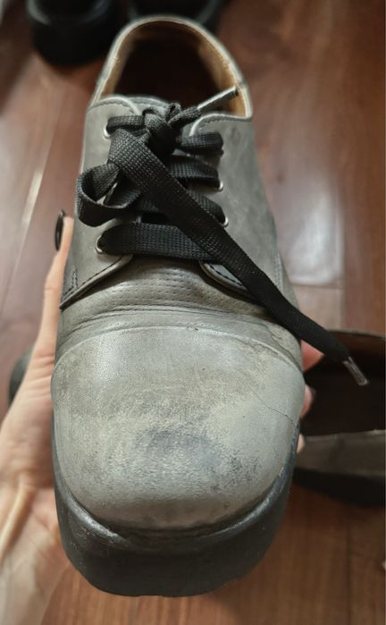 СРОЧНО Ботинки(лоферы), цвет грязно-серый, (Москва), не промокаемые,