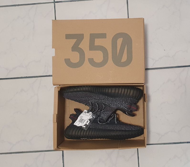 yeezy 350 v2 negri