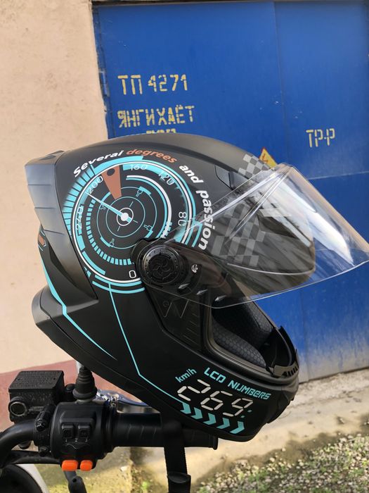 Шлем новый сегодня купил