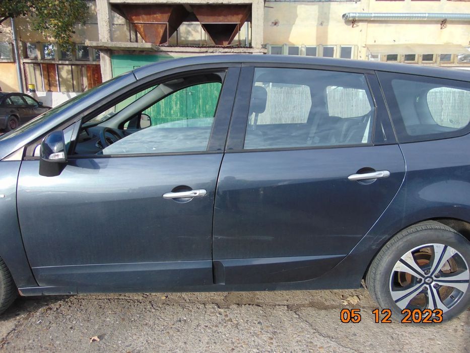 Motoras stergator Renault Scenic 3 an 2009-2016 motoras stergator haion scenic 3 dezmembrez