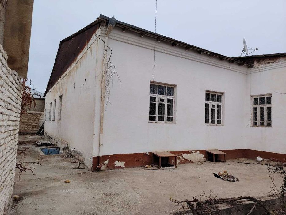 Продаётся участок 4,5 соток Ор-р Отбозор