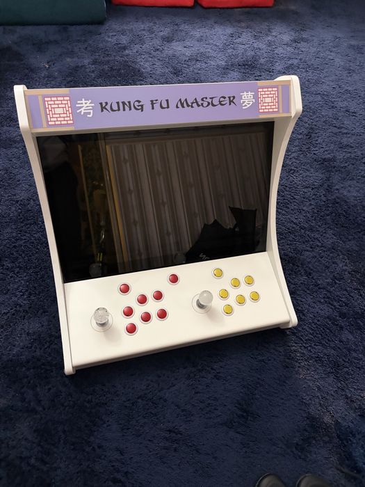 Аркадна Игра Бартоп