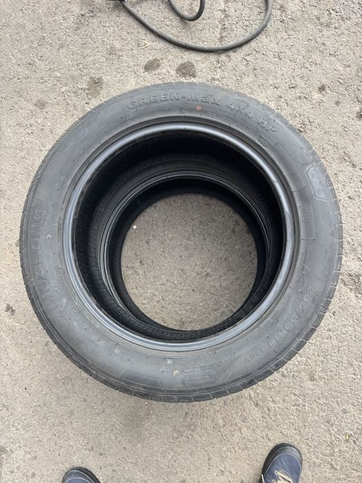 Продам резину летнюю 235/55/18