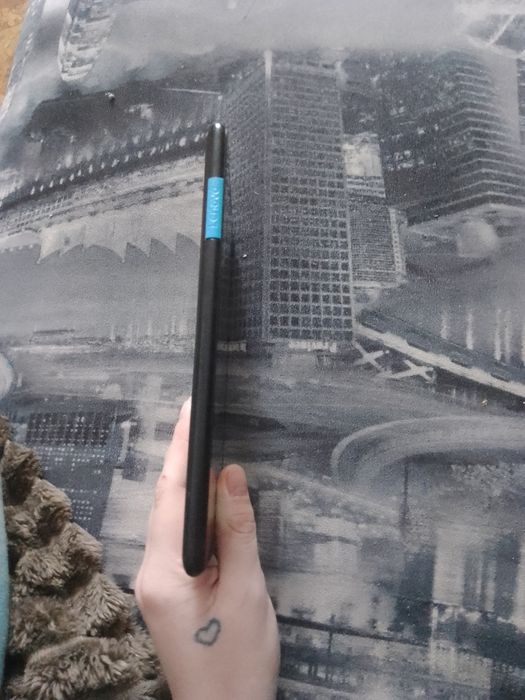 Продам планшет срочно