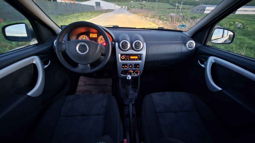 Dacia Logan mcv Laureate an 2011 euro 5 1.5 diesel model export