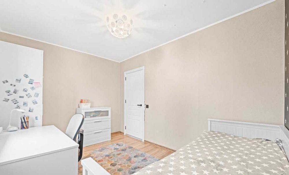 Дава се под наем Тристаен апартамент в Бургас, Сарафово - 98 кв.м за 433.5 € - Снимка #1