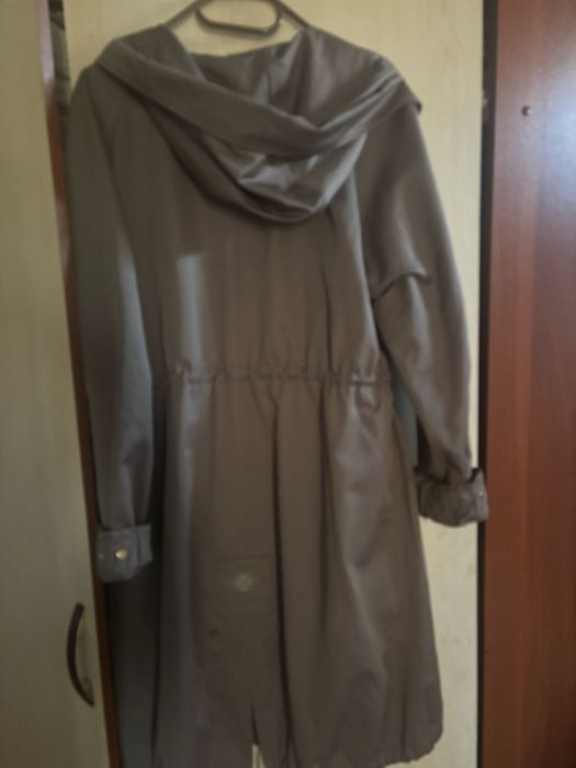 Продам плащ , размер 48