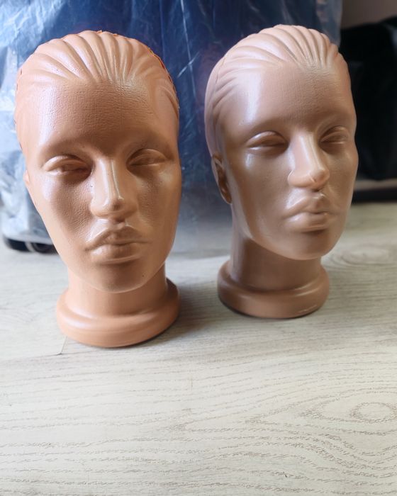 Манекени - Глави за шапки