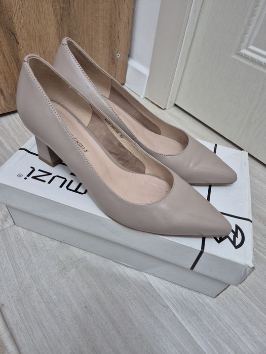 Продам кожаные туфли