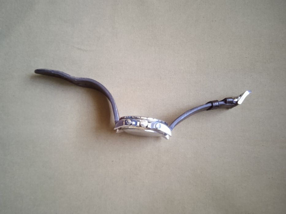 Часы BENTLEY Motors