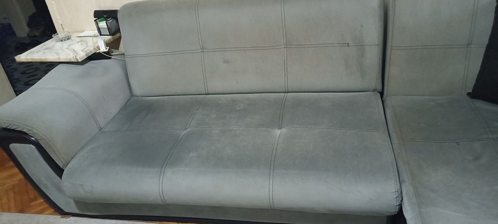 Продавам ъглов диван
