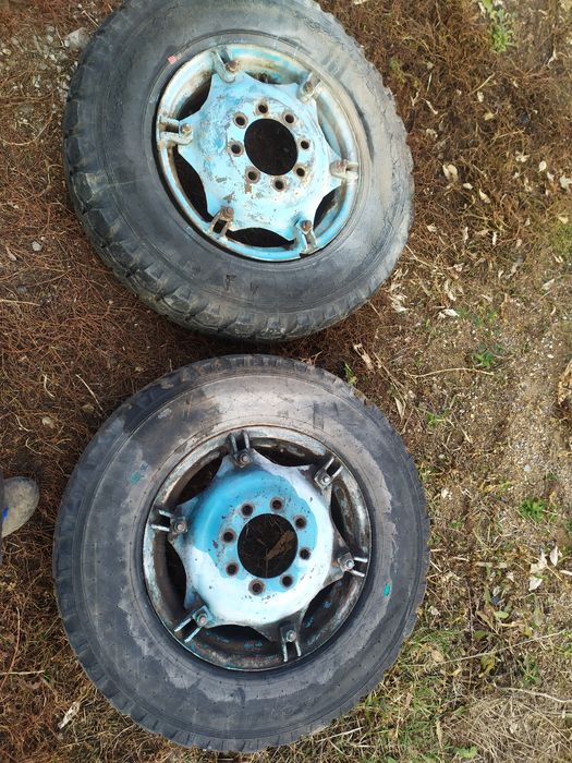 Запчасти на тракто т40.